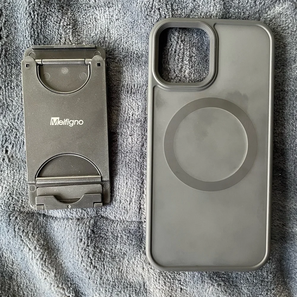 MagSafe IPhone 12 Case With Stand